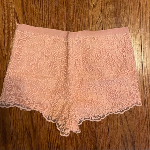 Forever21 Lace Shorts - Picture 3 of 3